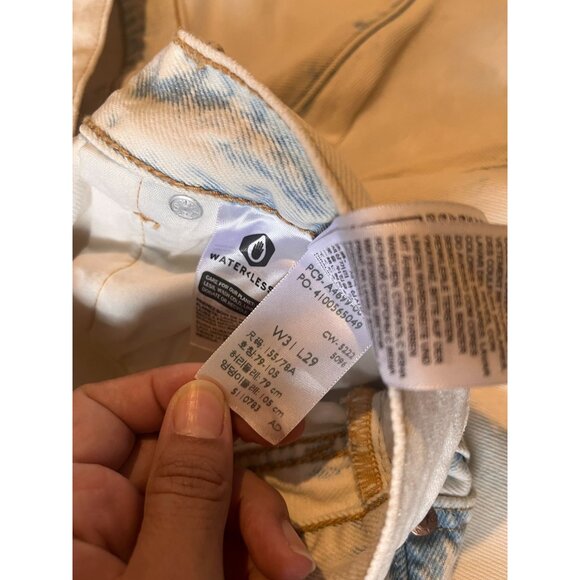 Levis Womens Red Tag Light Faded Blue Jeans 501 W3 L29 - Picture 13 of 13